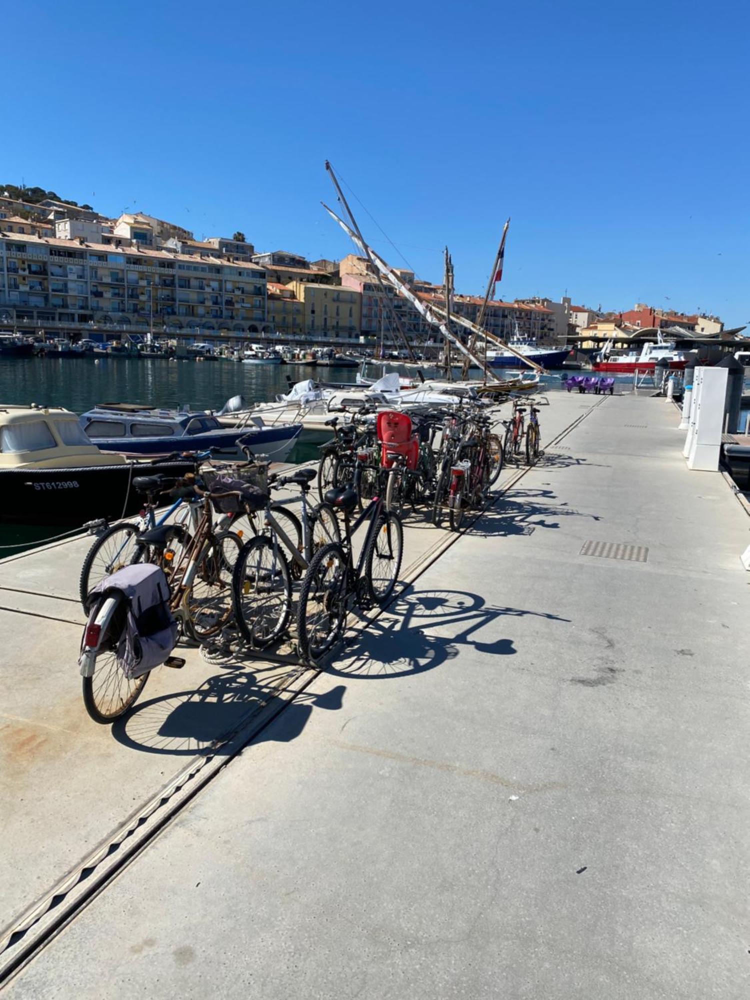 Nuitee A Bord De Danilou Un Voilier De 9.50M Hotel Sète Kültér fotó